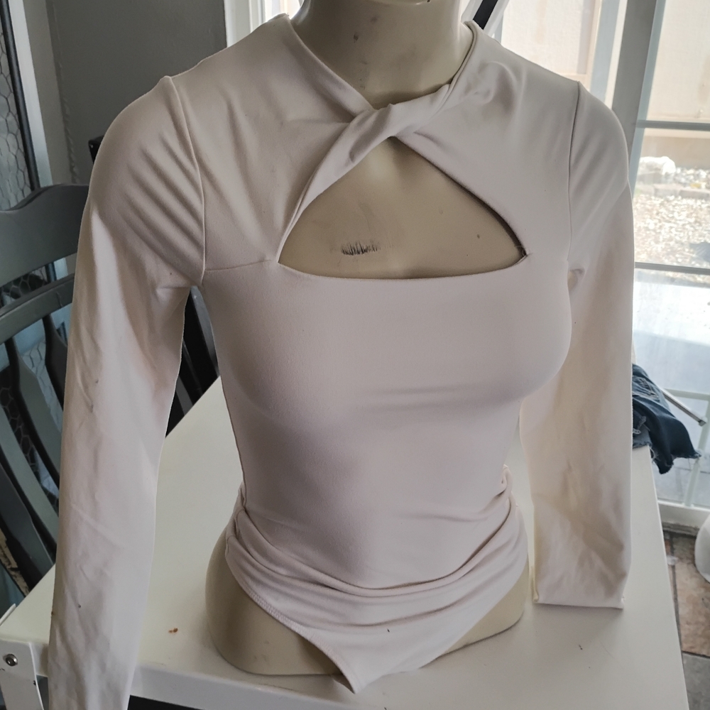 Abercrombie & Fitch Cream Cut-Out Bodysuit